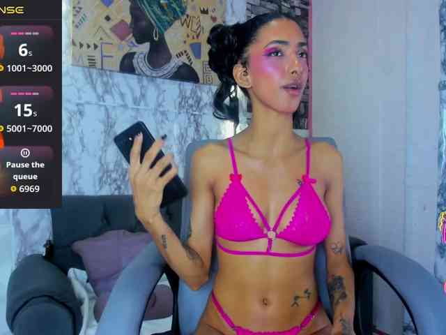 queencuarxxo webcam