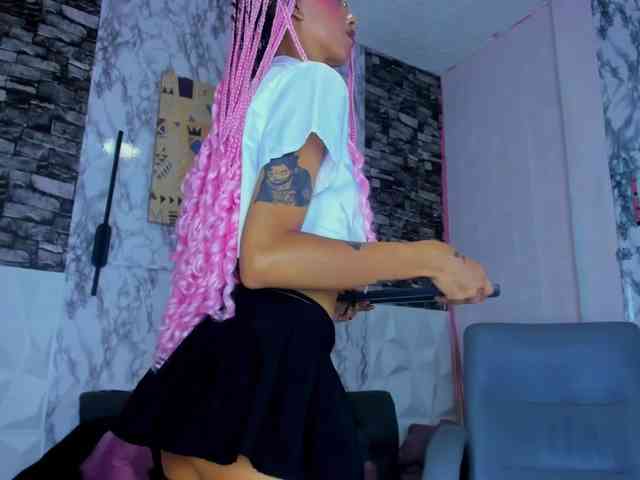queencuarxxo webcam