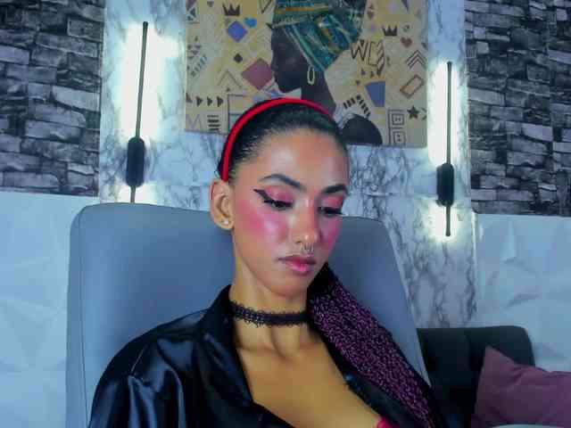 queencuarxxo webcam