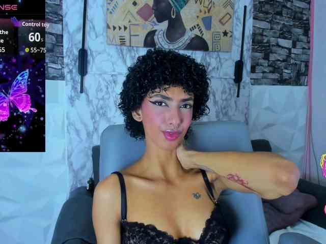 queencuarxxo webcam