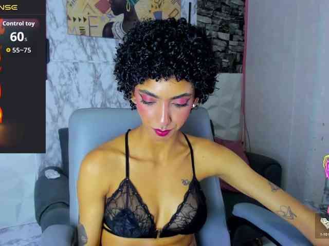 queencuarxxo webcam