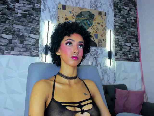 queencuarxxo webcam