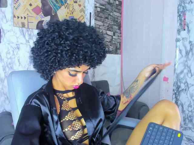 queencuarxxo webcam