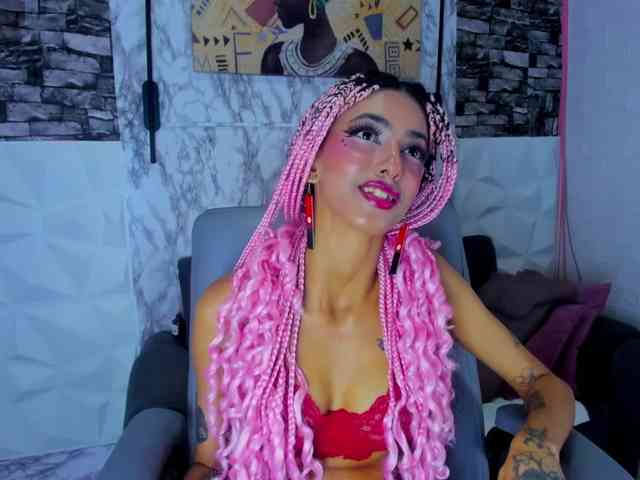 Modelo: queencuarxxo