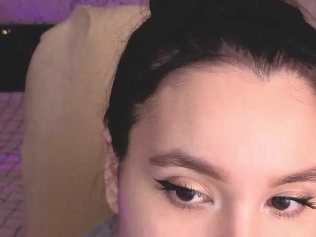 annie-fleur live cam on BongaCams