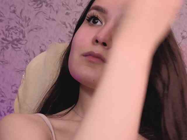annie-fleur Live Webcam on BongaCams