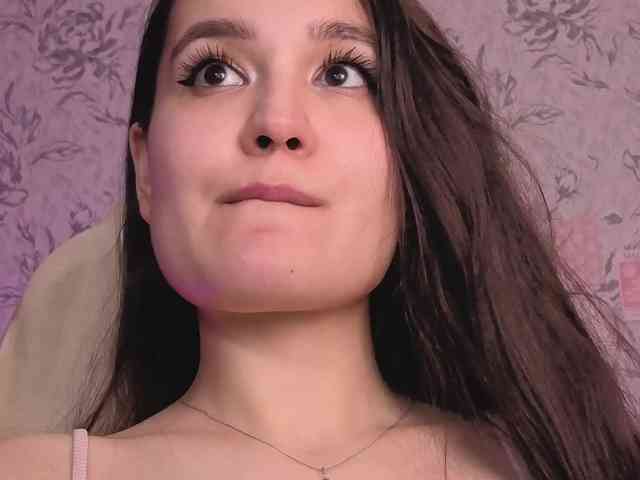 annie-fleur Live Webcam on BongaCams