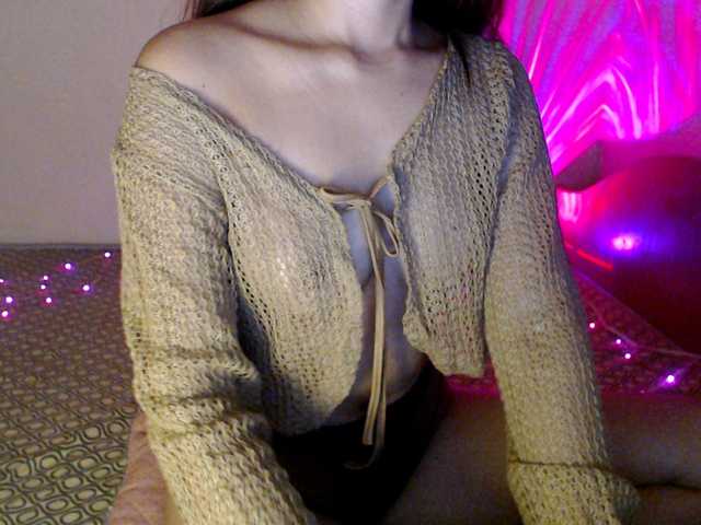 Enchantressxxshaira live cam on BongaCams