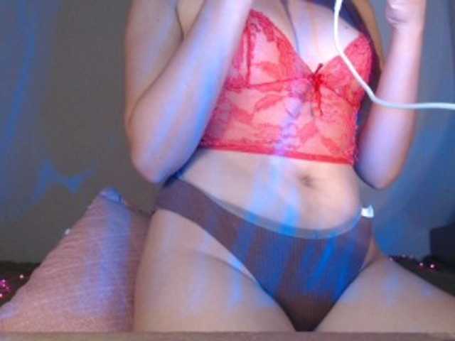 Enchantressxxshaira live cam on BongaCams