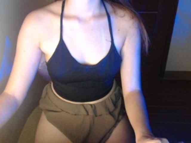 Enchantressxxshaira webcam