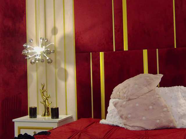 ChloeSins's BongaCams show and profile