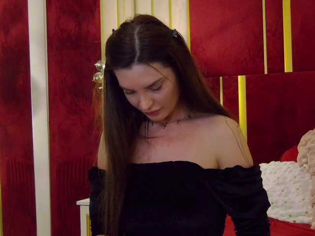 Preview of chloesins