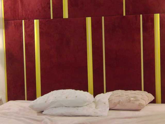 ChloeSins live webcam show
