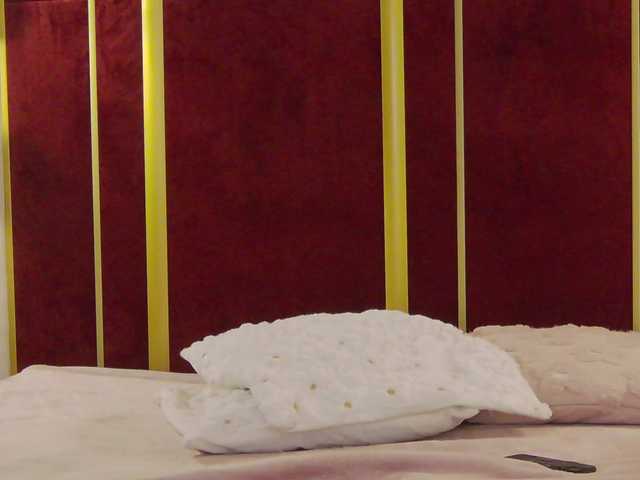 ChloeSins live webcam show