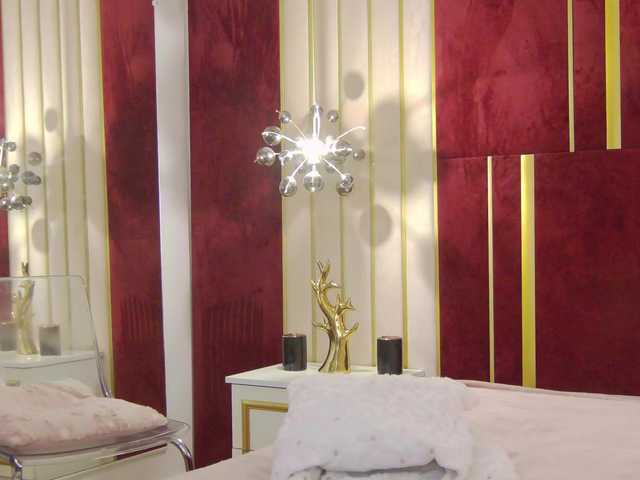 ChloeSins live webcam show
