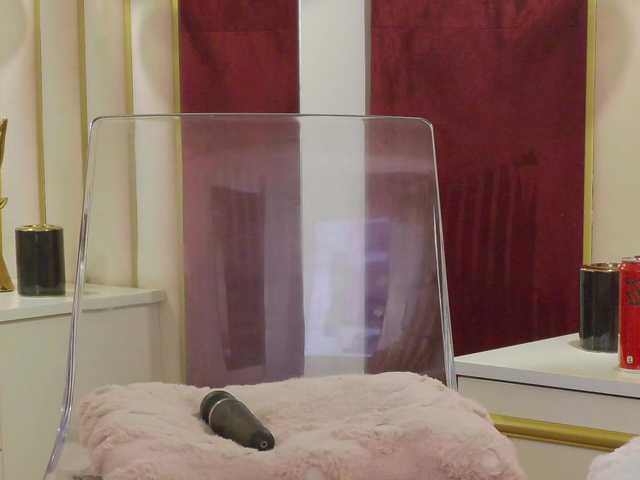 ChloeSins live webcam show