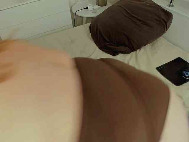 이 모델은 현재 라이브 중입니다. AlisaSweety
