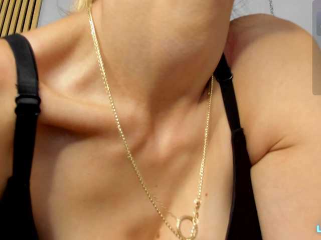 aliciahazel live cam on BongaCams