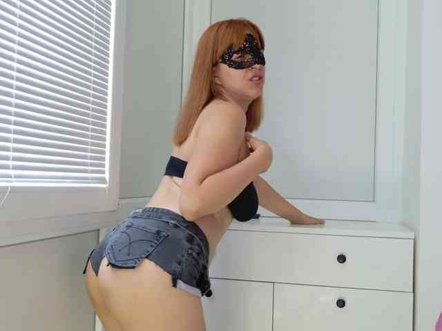 SoftVelvetCouple webcam