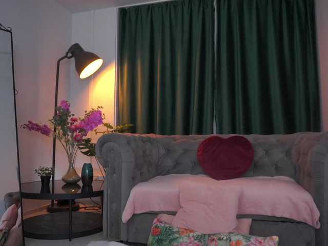 MidnightSeduction live webcam show