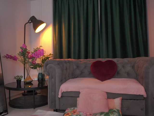 MidnightSeduction live webcam show