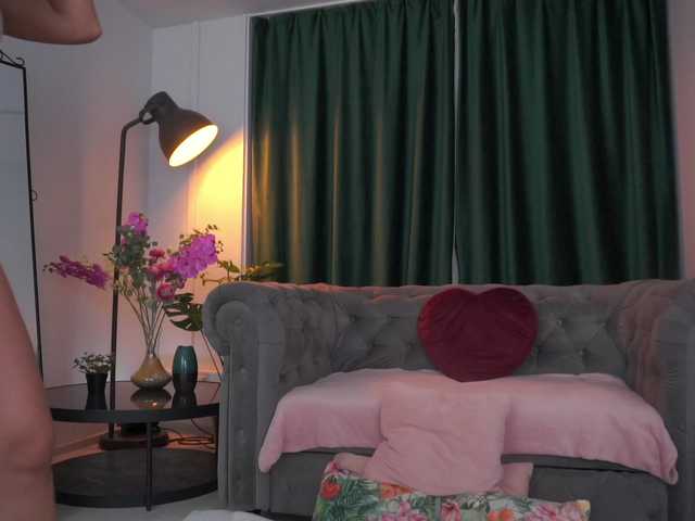 MidnightSeduction live webcam show