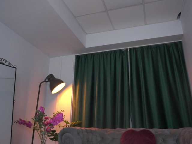 MidnightSeduction live webcam show