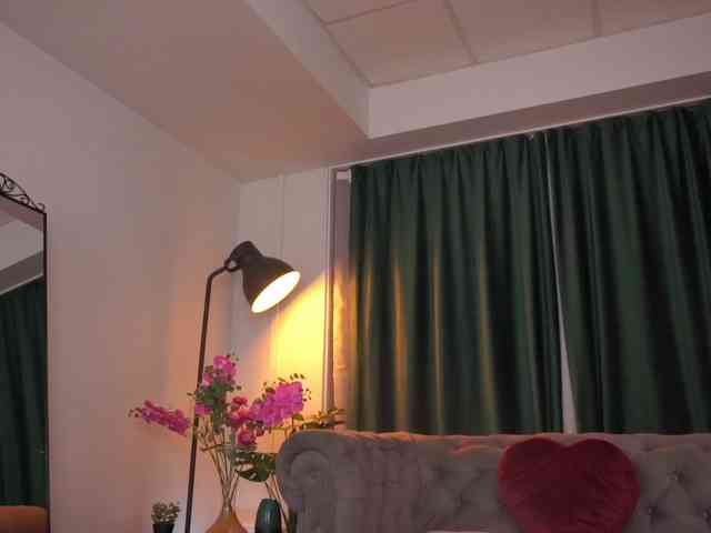 MidnightSeduction webcam