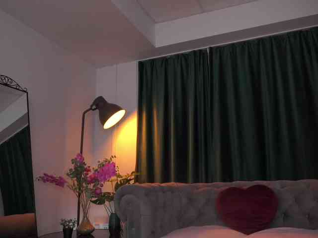MidnightSeduction webcam