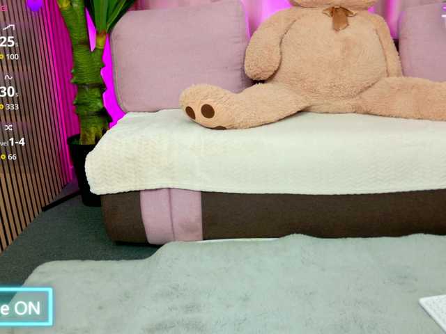 melaniatress live cam on BongaCams