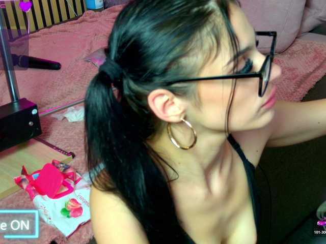 melaniatress live cam on BongaCams