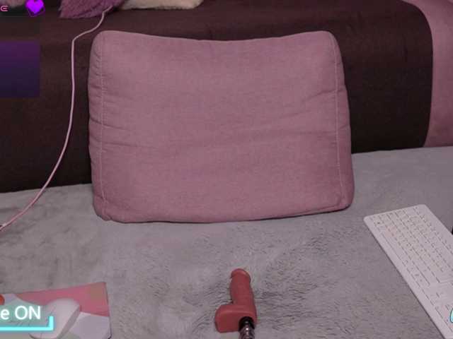 melaniatress live webcam show