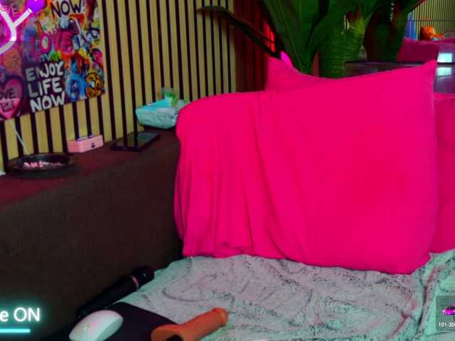 melaniatress live cam on BongaCams
