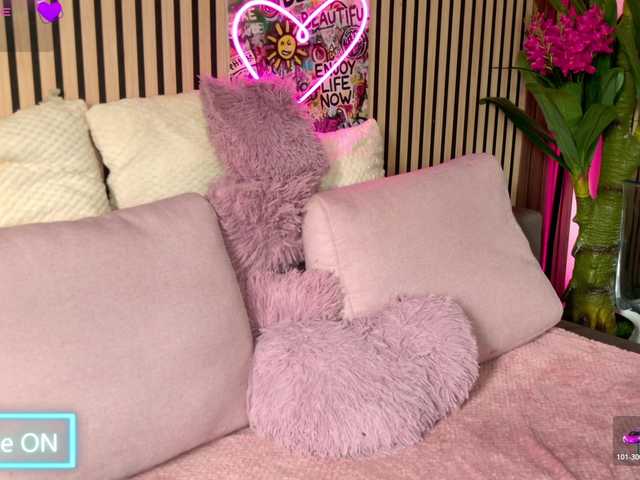 melaniatress live cam on BongaCams