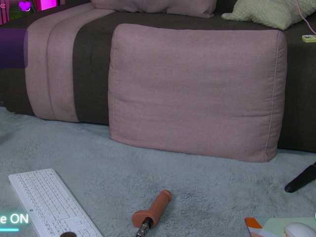 melaniatress live webcam show