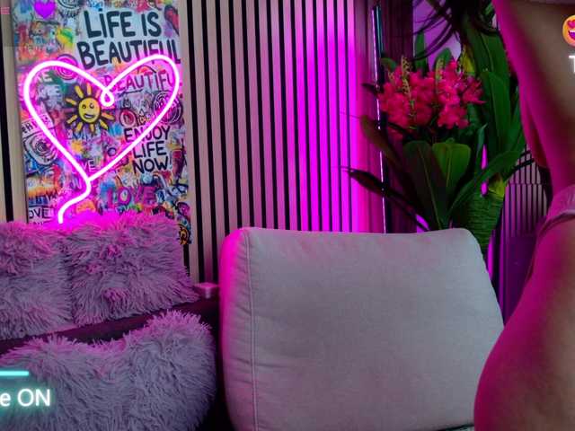 melaniatress's BongaCams show and profile