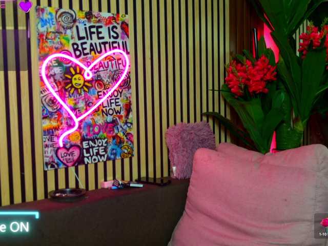 melaniatress live cam on BongaCams