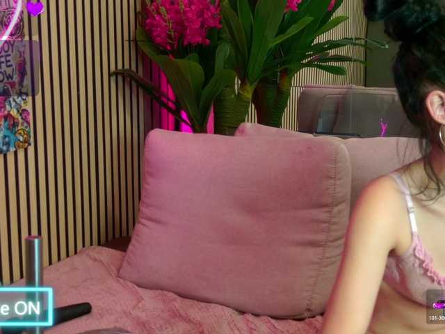 melaniatress live cam on BongaCams