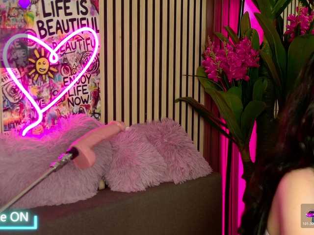 melaniatress live cam on BongaCams