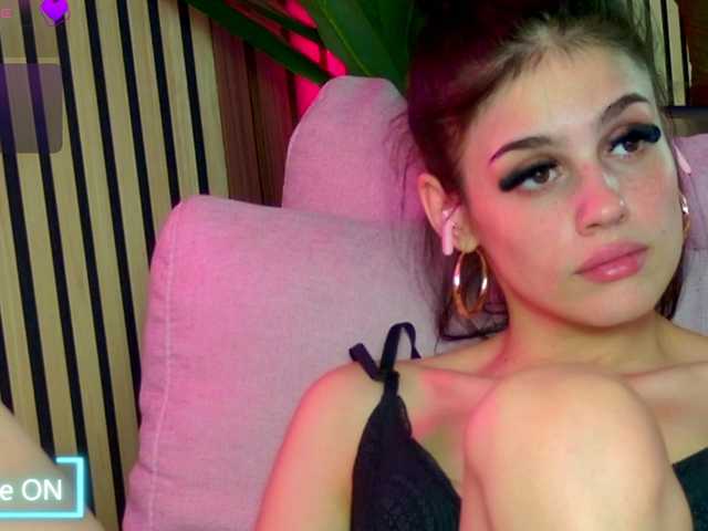 melaniatress live cam on BongaCams