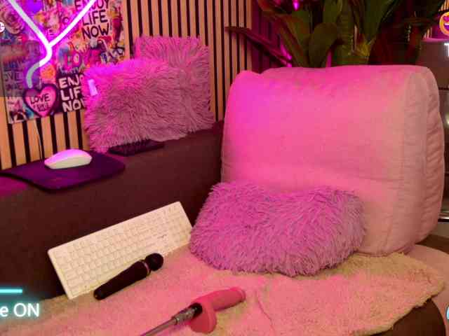 RebelDolls webcam