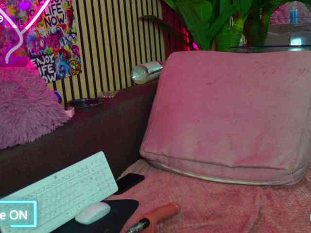 RebelDolls webcam