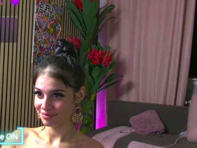 RebelDolls webcam