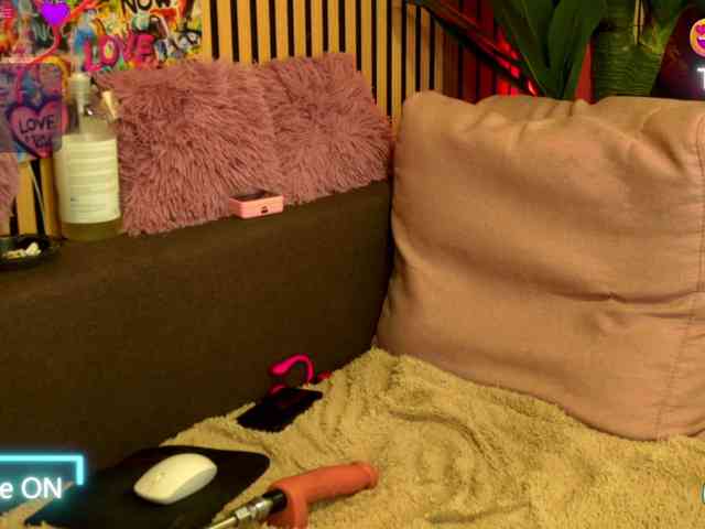 RebelDolls webcam