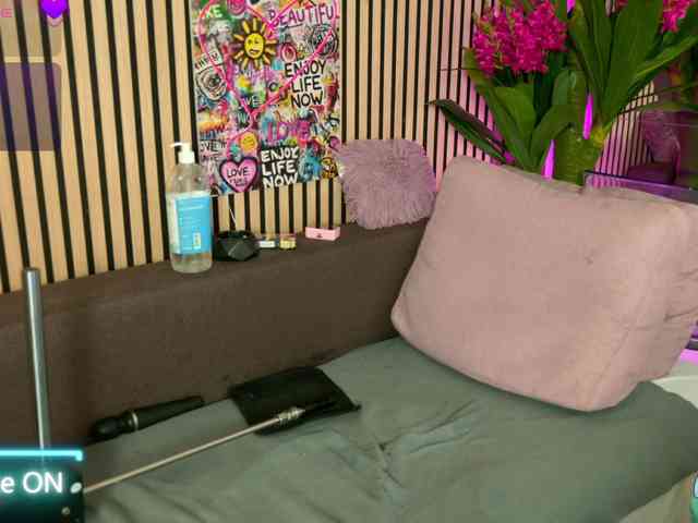 RebelDolls webcam