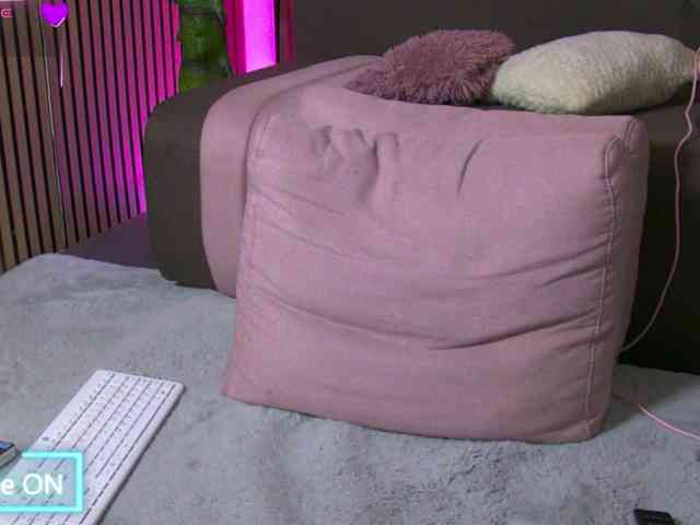 RebelDolls webcam