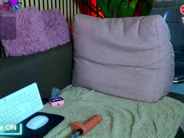 RebelDolls webcam