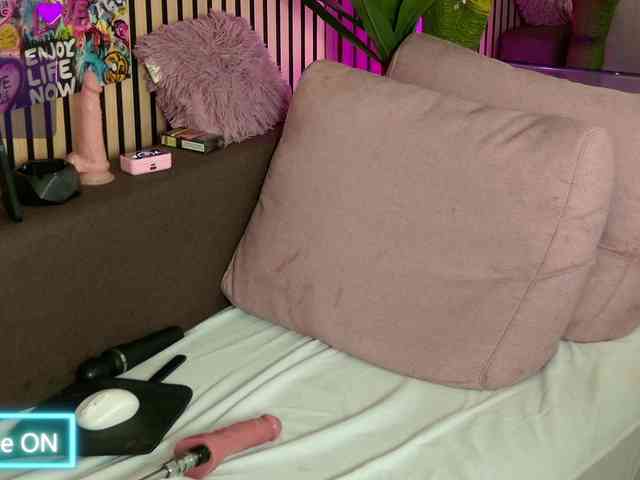 RebelDolls webcam