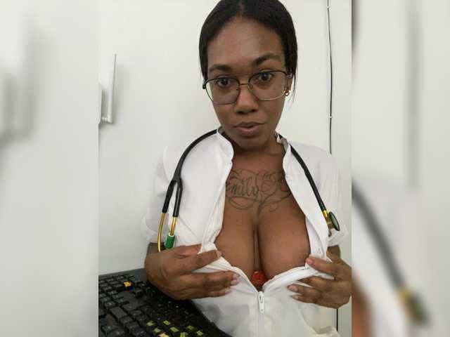 ReginaCorleone live cam on BongaCams