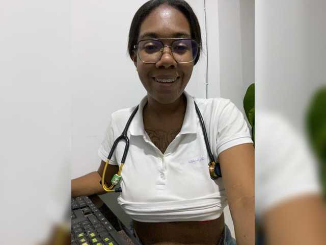 ReginaCorleone live cam